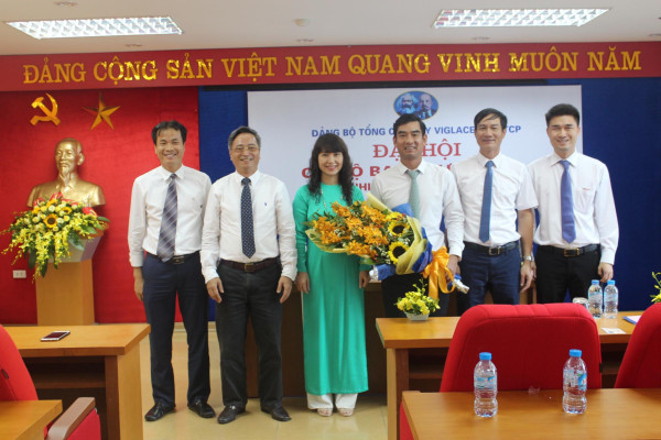 Chi bộ Ban thương mại tổ chức thành công Đại hội chi bộ nhiệm kỳ 2017-2020